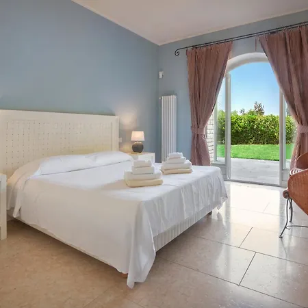 Ilaria With Private Pool And View