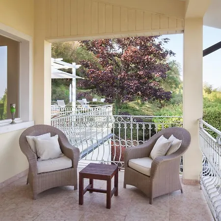 Villa Ilaria With Private Pool And View Torri Del Benaco