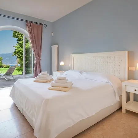 Ilaria With Private Pool And View Torri Del Benaco